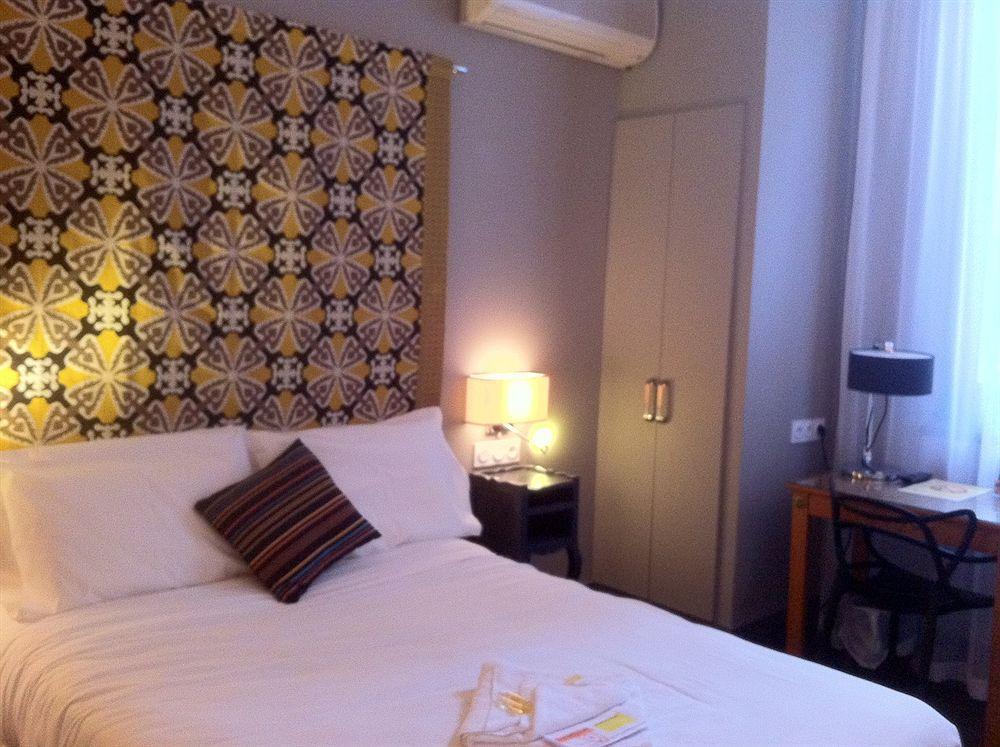 Hotel Raymond 4 Toulouse Zimmer foto